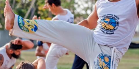 ​Esporte inicia aulas de capoeira e muay thai na segunda-feira  